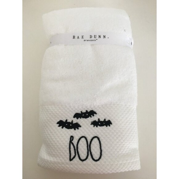 Rae Dunn Halloween Hand Towels Boo Bats Set of 2 16 x 30 in White with Black New - Picture 4 of 4